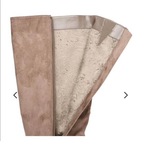 Journee Collection Grey Boot - Picture 5 of 5